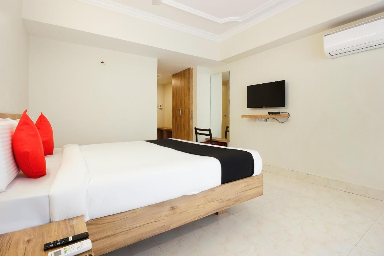 Capital O Sri Suprabhat Grand Near Kachiguda Railway Station Haïdarabad Extérieur photo