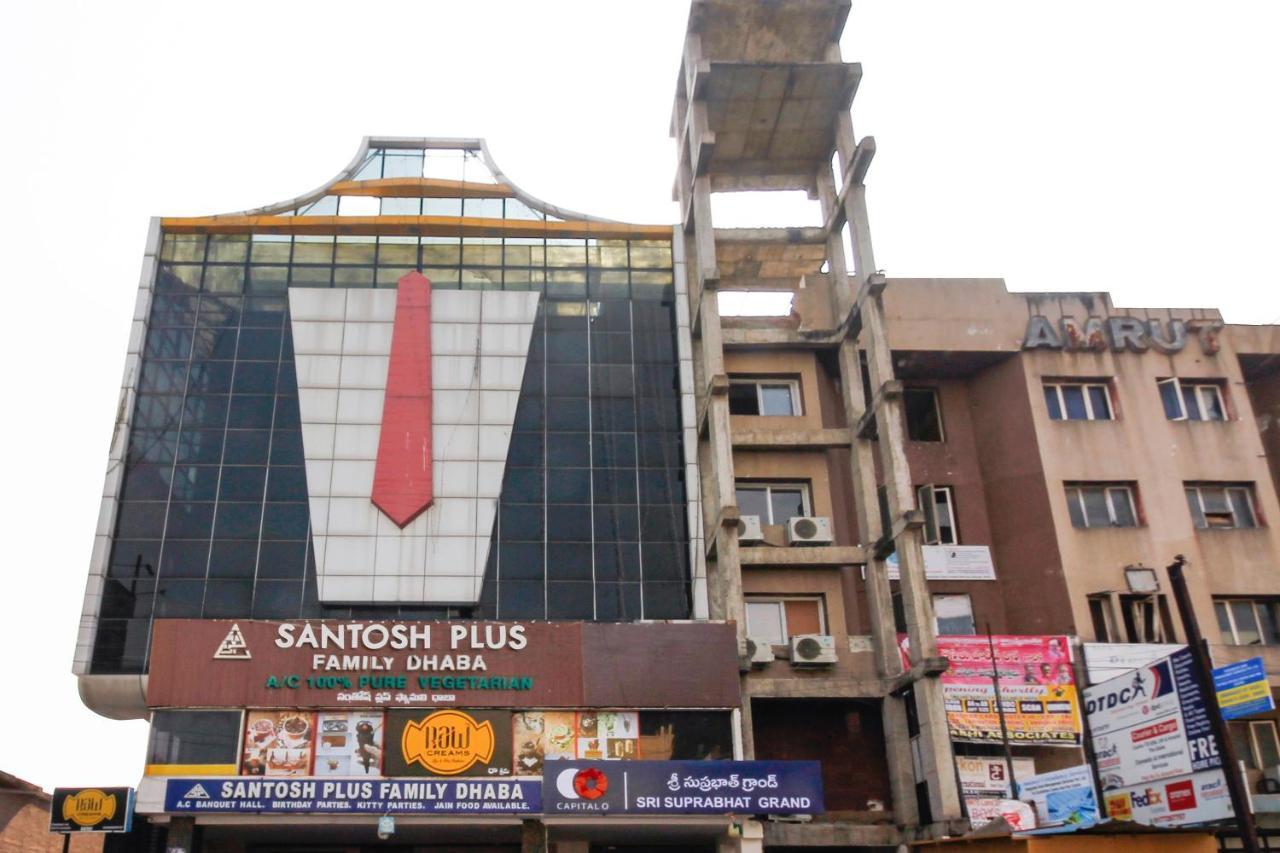 Capital O Sri Suprabhat Grand Near Kachiguda Railway Station Haïdarabad Extérieur photo